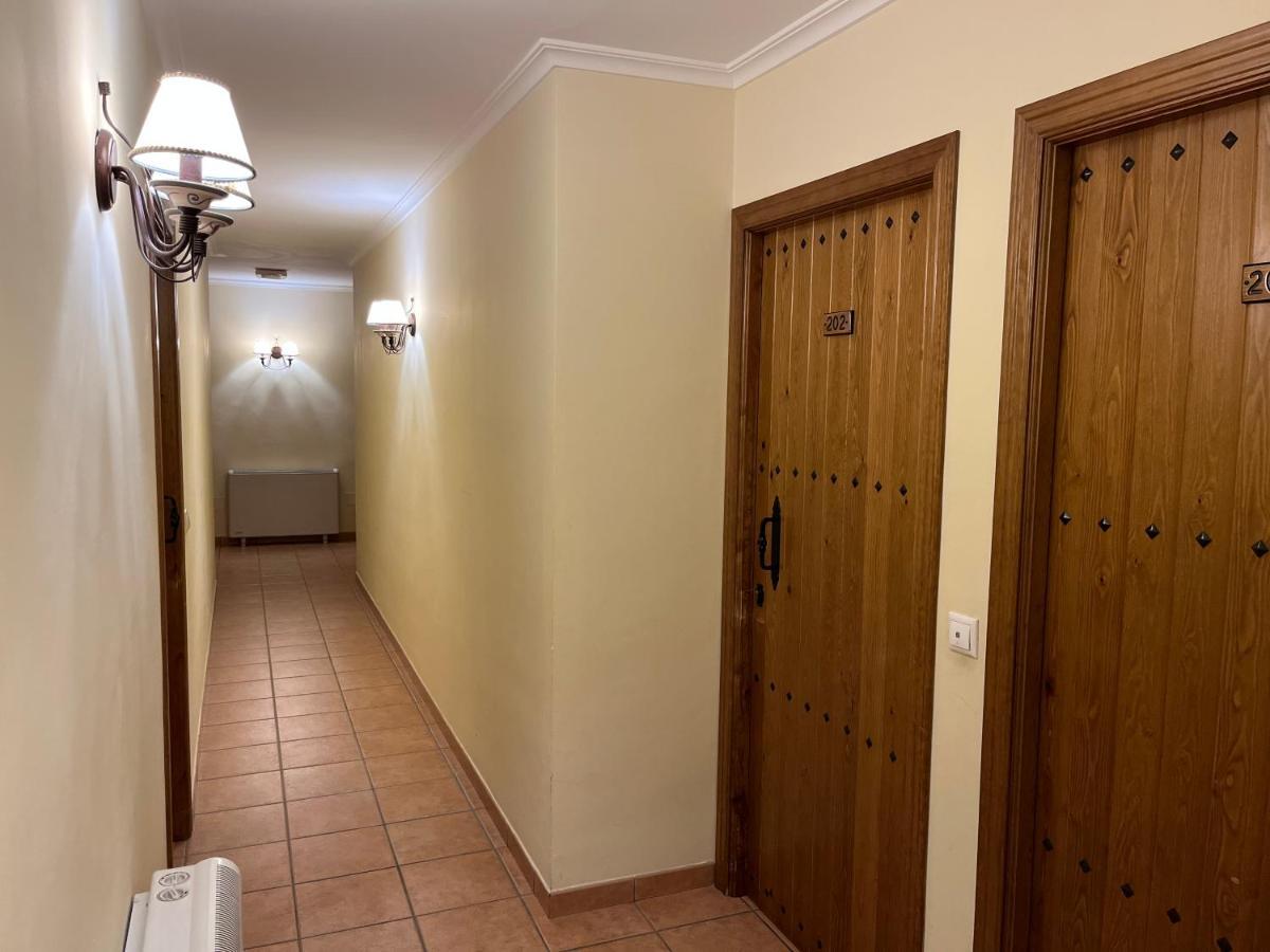 La Rueda Hotell Riópar Exteriör bild