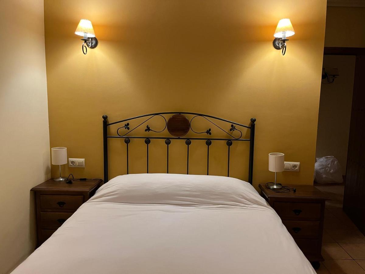 La Rueda Hotell Riópar Exteriör bild